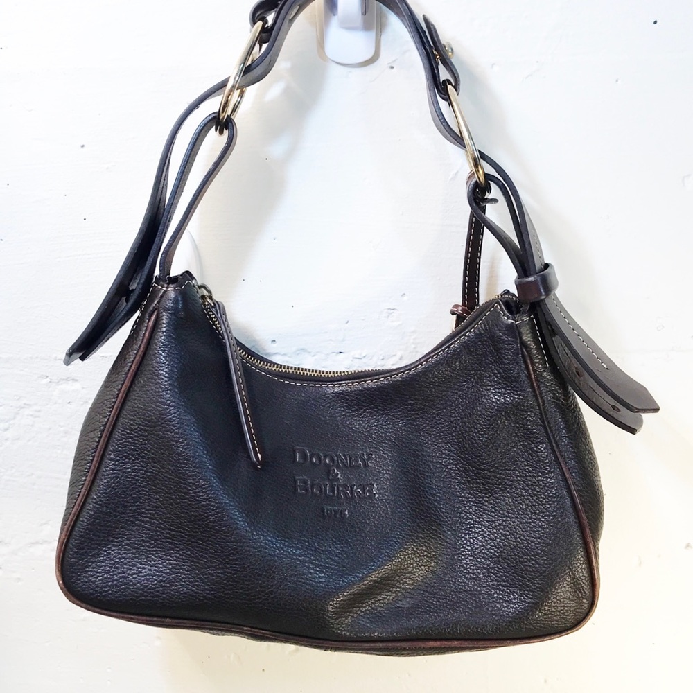 dooney and bourke handbag/ purse